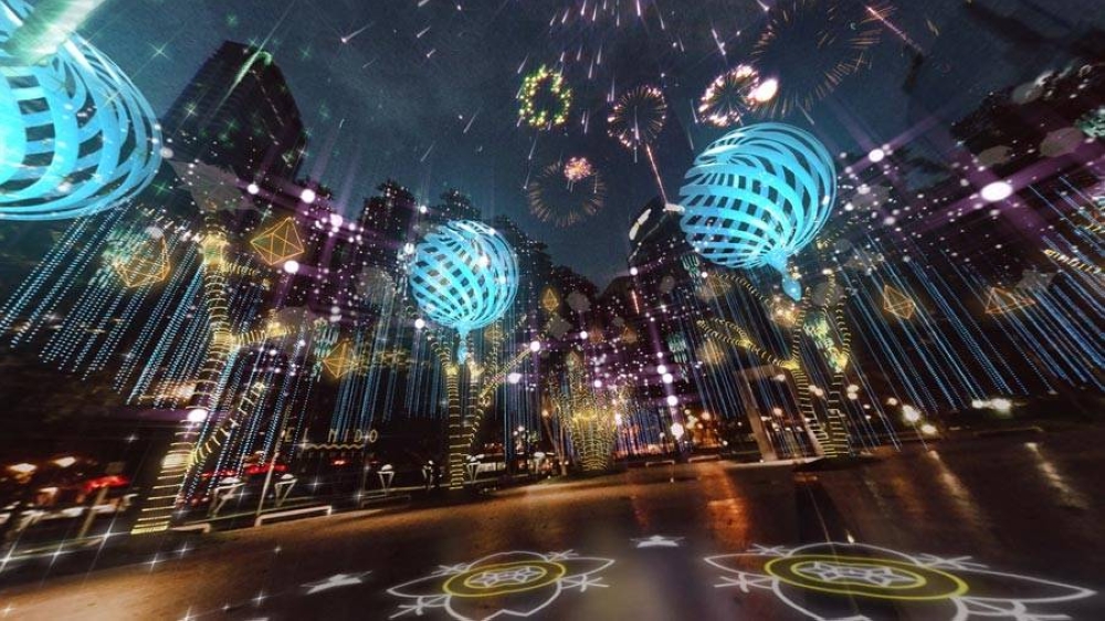 Festival of Lights: Virtual Edition 2021 recrée le spectacle de lumière à Ayala Triangle Gardens conçu dans l'espace numérique pour présenter une animation à 360 degrés.