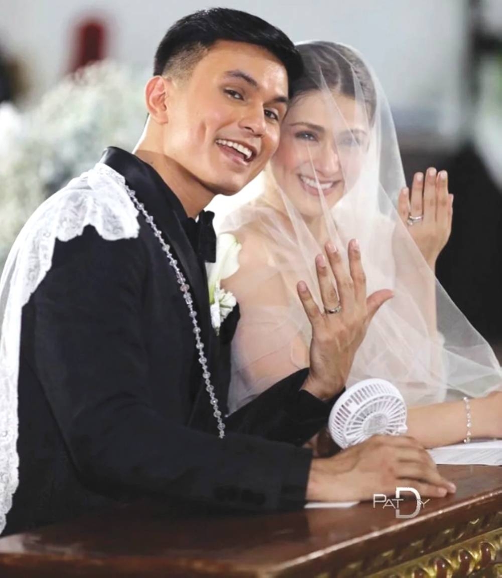 Tom Rodriguez and Carla Abellana at their wedding in October 2021.
PHOTO FROM INSTAGRAM/PATDY