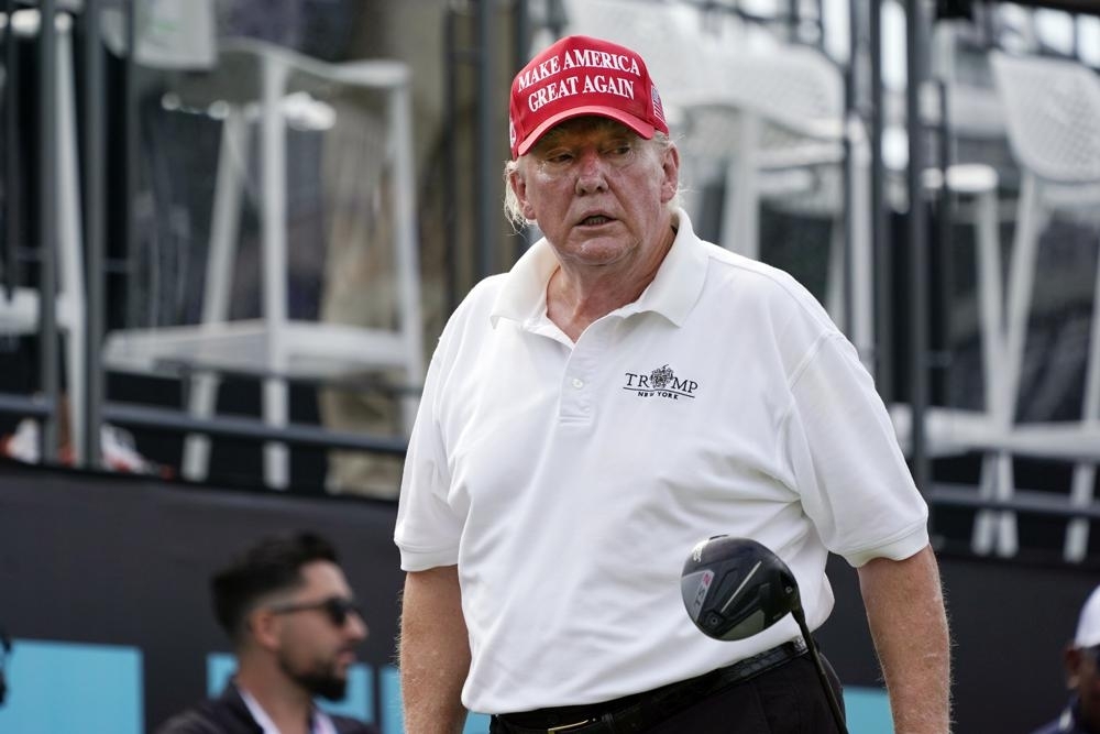 Trump: LIV creates 'gold rush' for golfers | The Manila Times