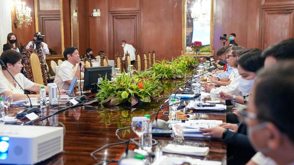 PRESIDENT Ferdinand “Bongbong” Marcos Jr. met with top officials of the Department of Energy (DoE) and other agencies related to the sector to tackle ways the government can ensure the country’s energy security. Contributed Photo