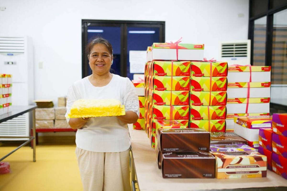 Juliet Rodillas of Rodillas Yema Cake