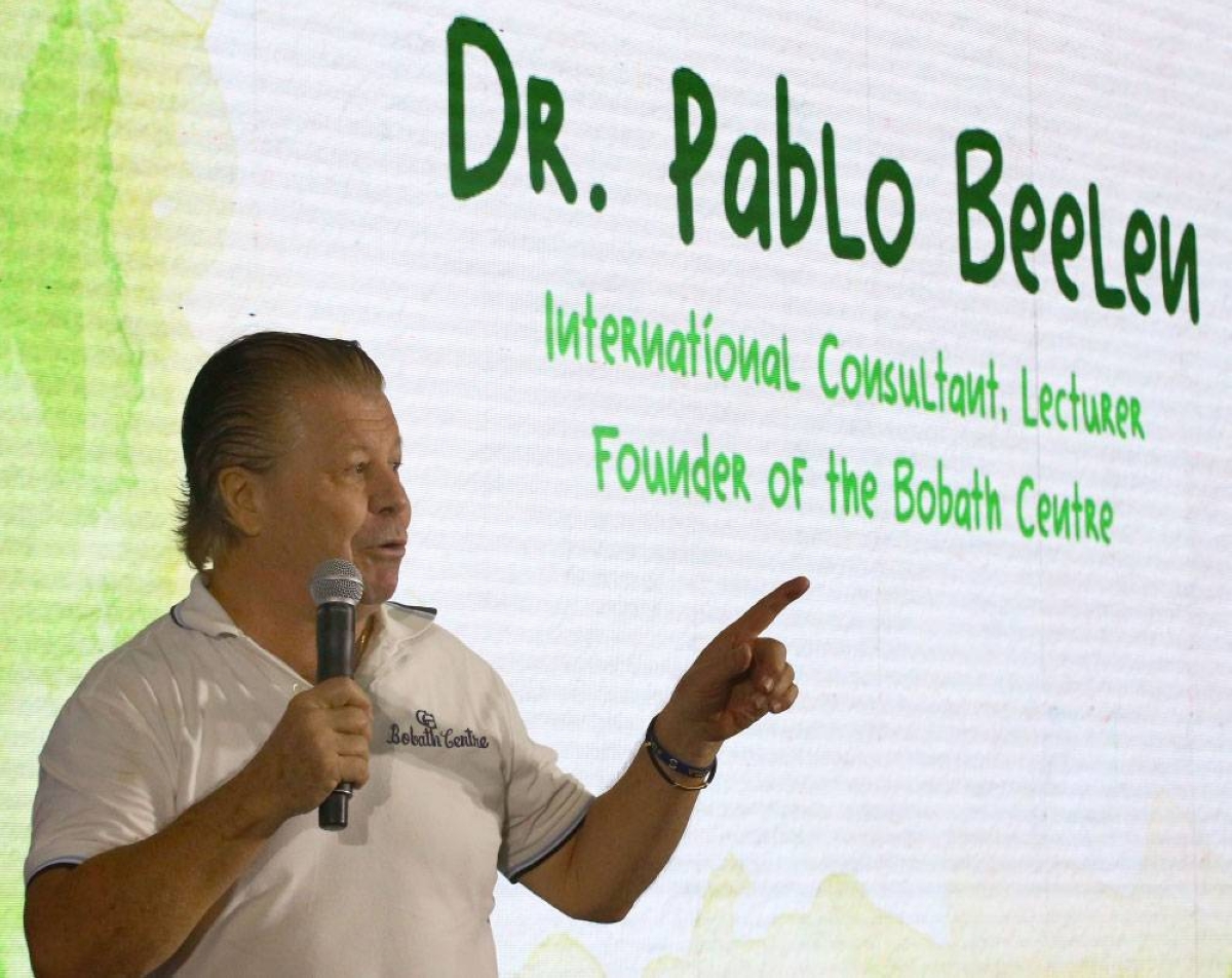 Dr. Pablo Beelen, renowned international specialist in the treatment of cerebral palsy and pediatric rehabilitation