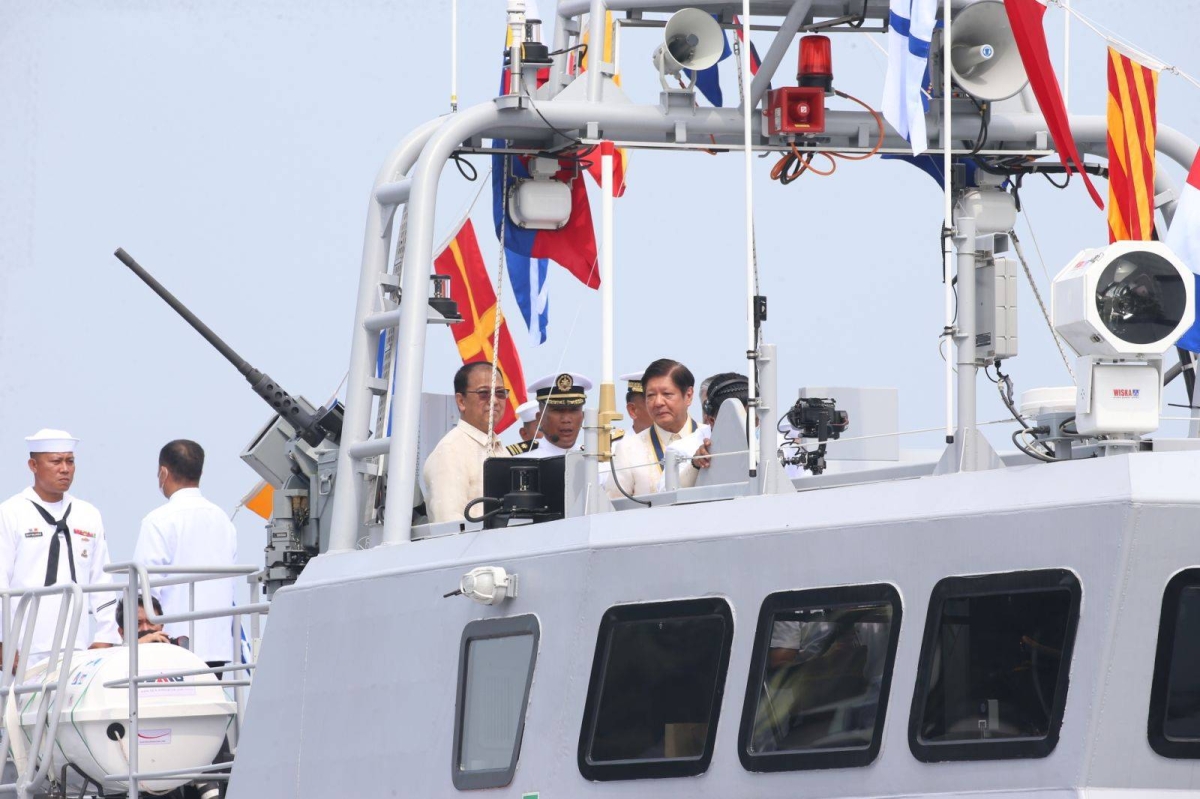 President Ferdinand Marcos Jr. and Philippine Navy officials board one of two new gunboats the Philippines has acquired from Israel and which will, among others, be part of naval patrol in the West Philippine Sea. Marcos commissioned the BRP Gener Tinangag and BRP Domingo Deluana on Friday, May 26, 2023, the 125th anniversary of the Philippine Navy.
PHOTOS BY RENE DILAN