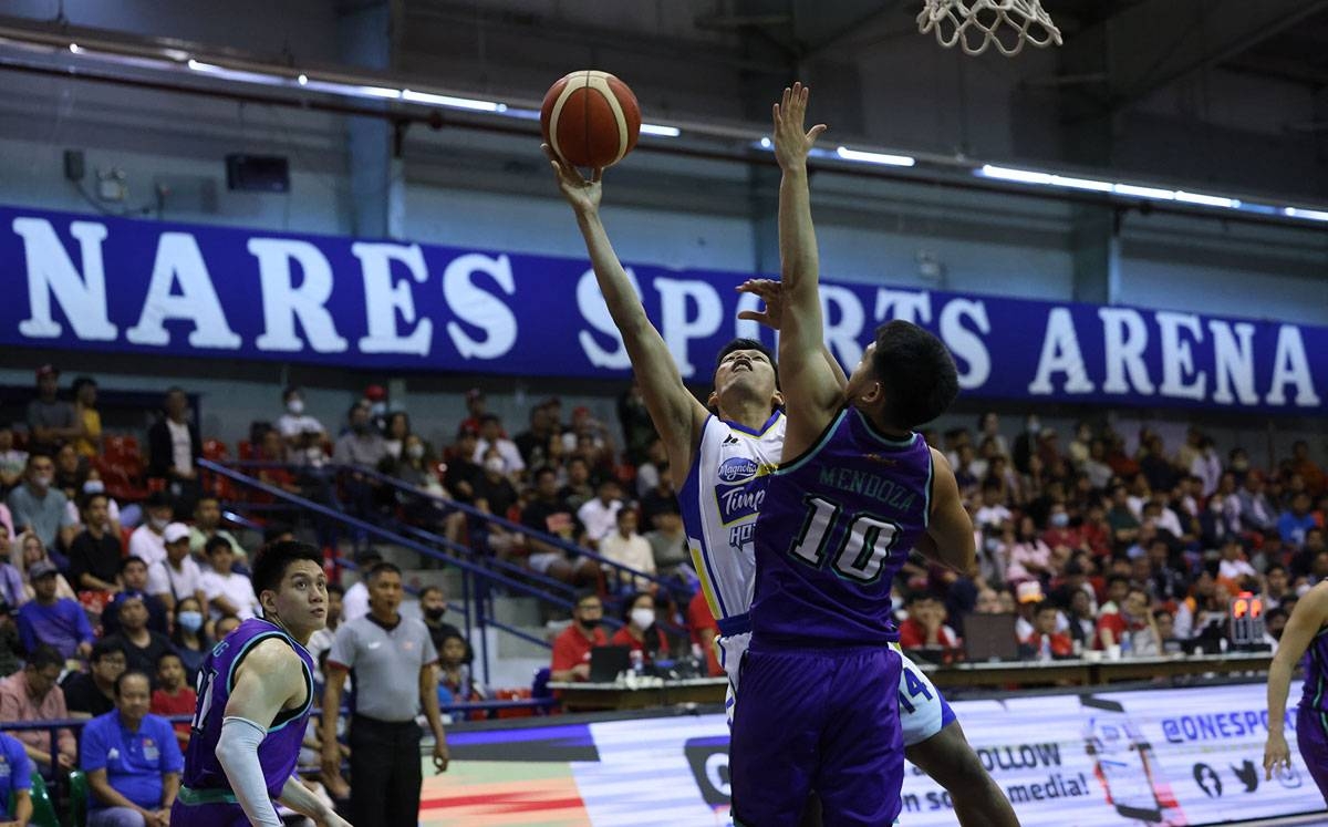 Mark Barroca (left) PBA PHOTO