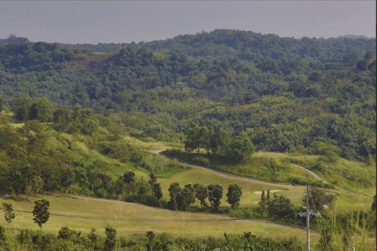 Eastland Heights in Antipolo is a sprawling township capitalizes on the natural environment organic to its 64-hectare property