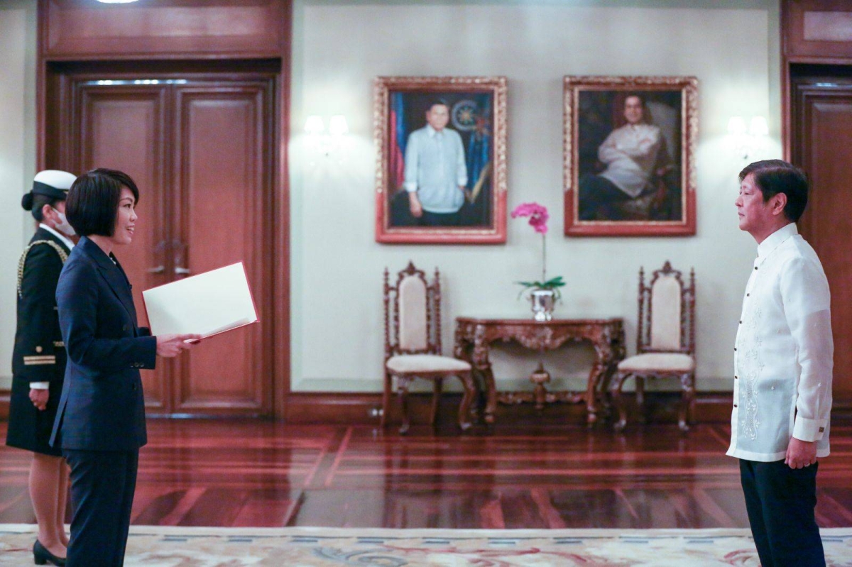 Marcos welcomes new Singaporean envoy | The Manila Times