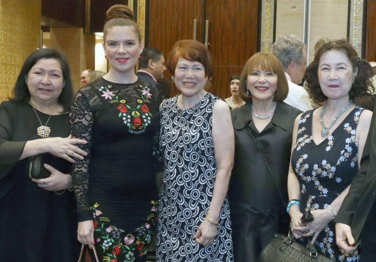 Thelma Francisco, Titanilla Toth, Anagine Guevara, Consul Mellie Ablaza and Annabelle Pamplona