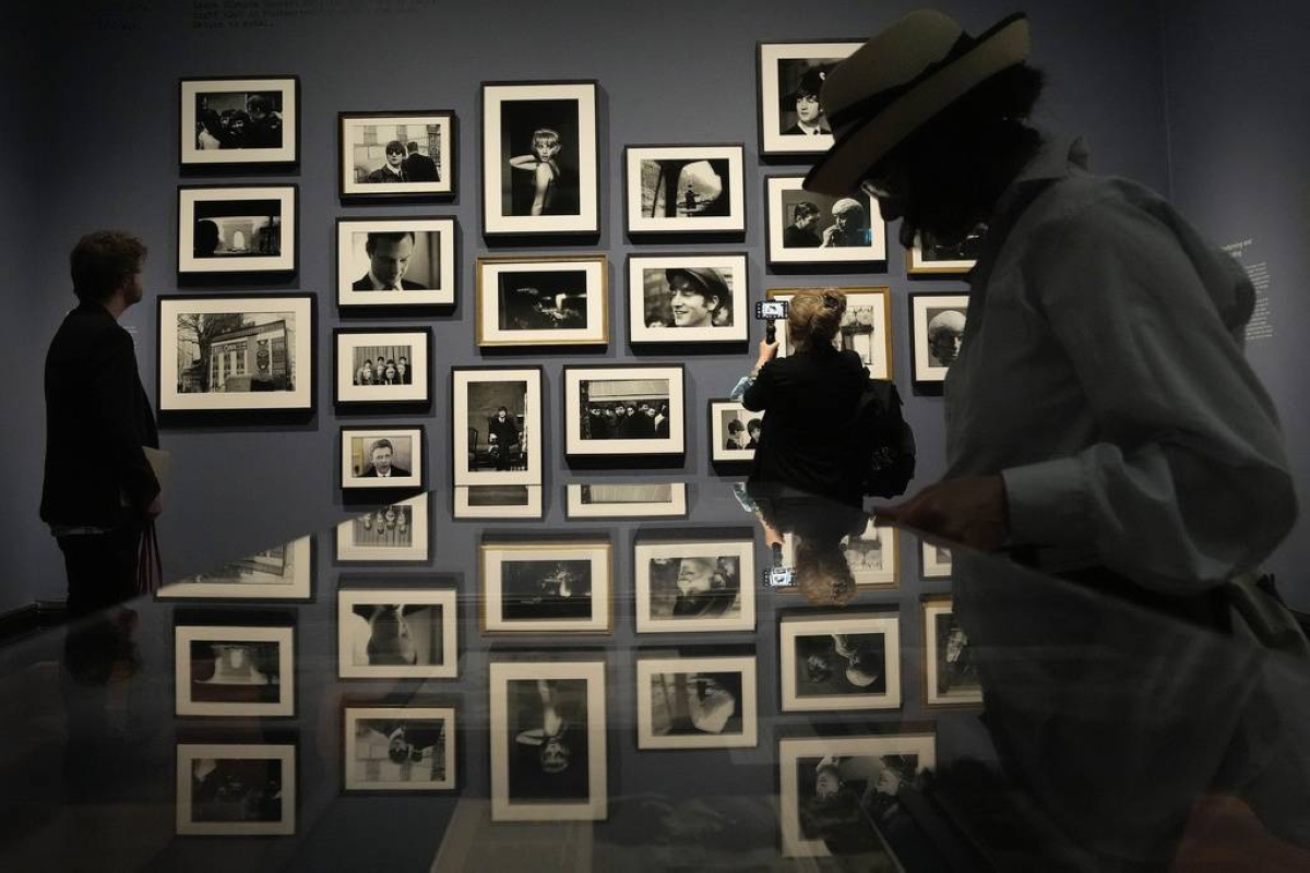Paul McCartney's rediscovered photos show Beatlemania from inside - Vimarsana News
