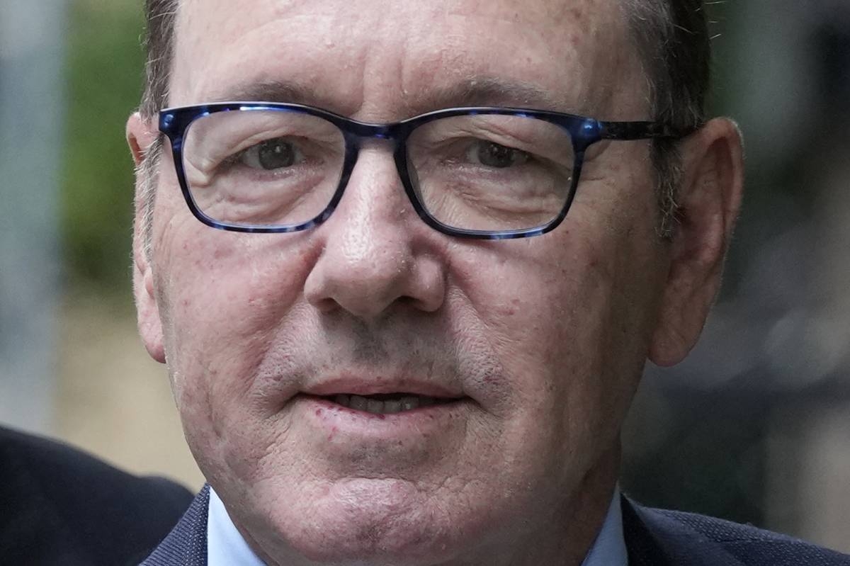 Kevin Spacey faces trial in UK over sex-assault allegations - Vimarsana News