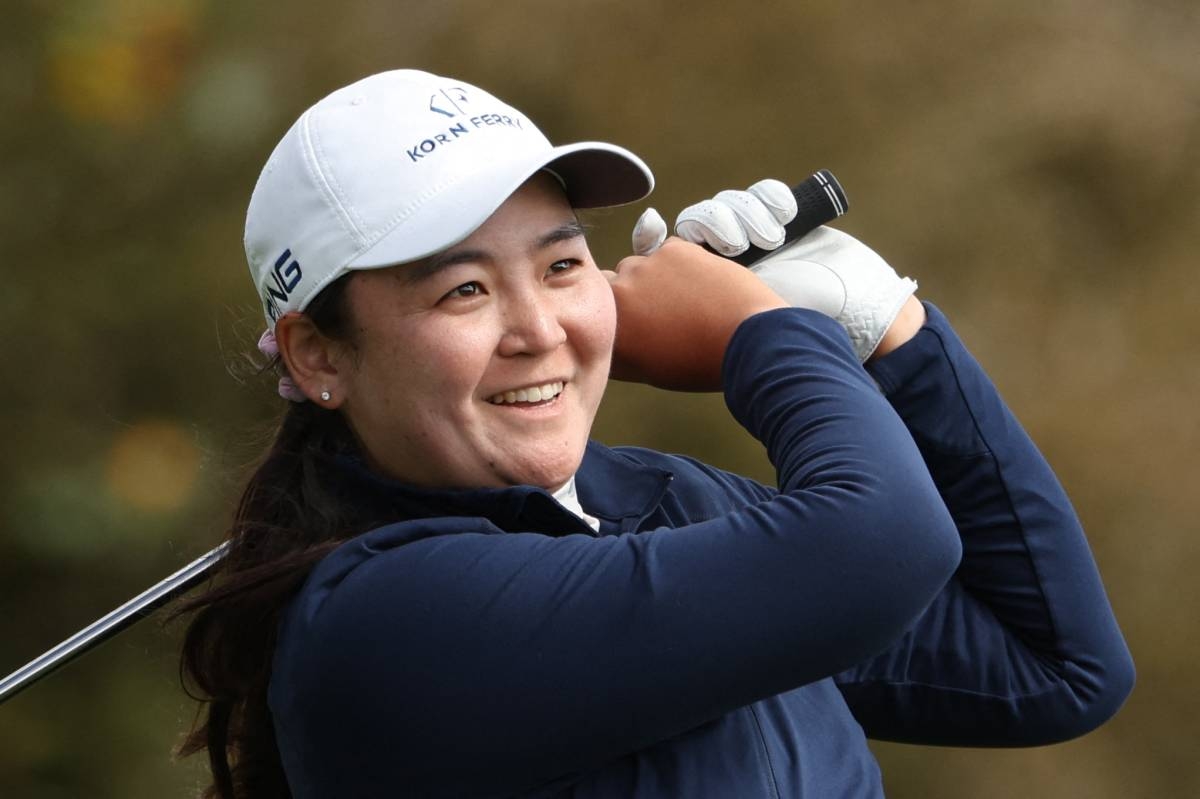 Allisen Corpuz, an American with Filipino and Korean descent, reacts to her shot from the 15th tee during the final round of the 78th U.S. Women's Open at Pebble Beach Golf Links on Sunday, July 9, in Pebble Beach, California (Monday, July 10, in Manila). PHOTO BY EZRA SHAW / AFP