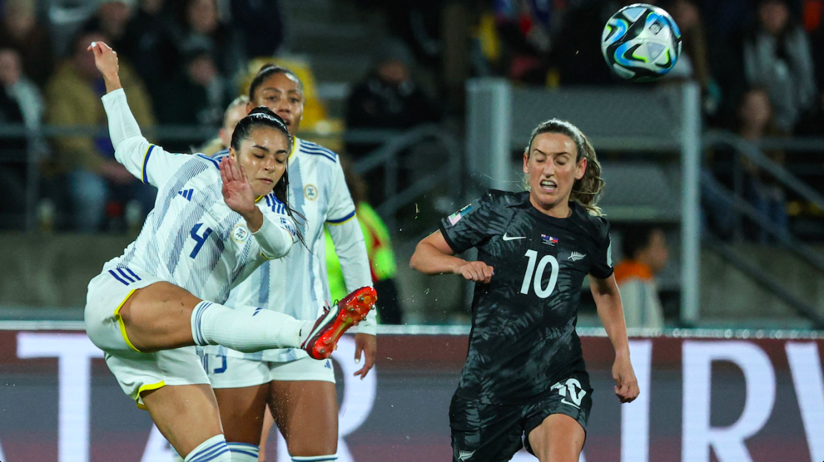 Philippines’ midfielder Jaclyn Sawicki (left) fights for the ball during the 2023 Women’s World Cup Group A football match at Wellington Stadium in Wellington on Tuesday, July 25, 2023. AFP PHOTO
