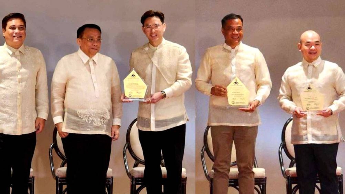 SM receives awards for efforts in empowering PWDs - Vimarsana News