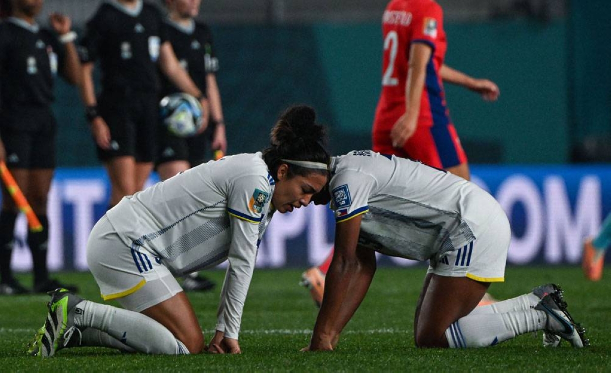 Philippines players react in frustration after their loss in the Australia and New Zealand 2023 Women's World Cup Group A football match between Norway and the Philippines at Eden Park in Auckland on July 30, 2023. AFP PHOTO