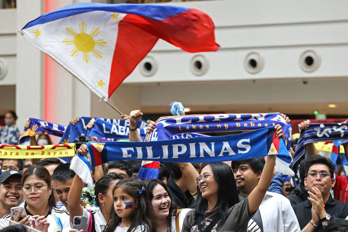 People react at a live screening of the Australia and New Zealand 2023 Women's World Cup football match between Philippines and Norway in Auckland on July 30, 2023, at a mall in Makati, Metro Manila. AFP PHOTO