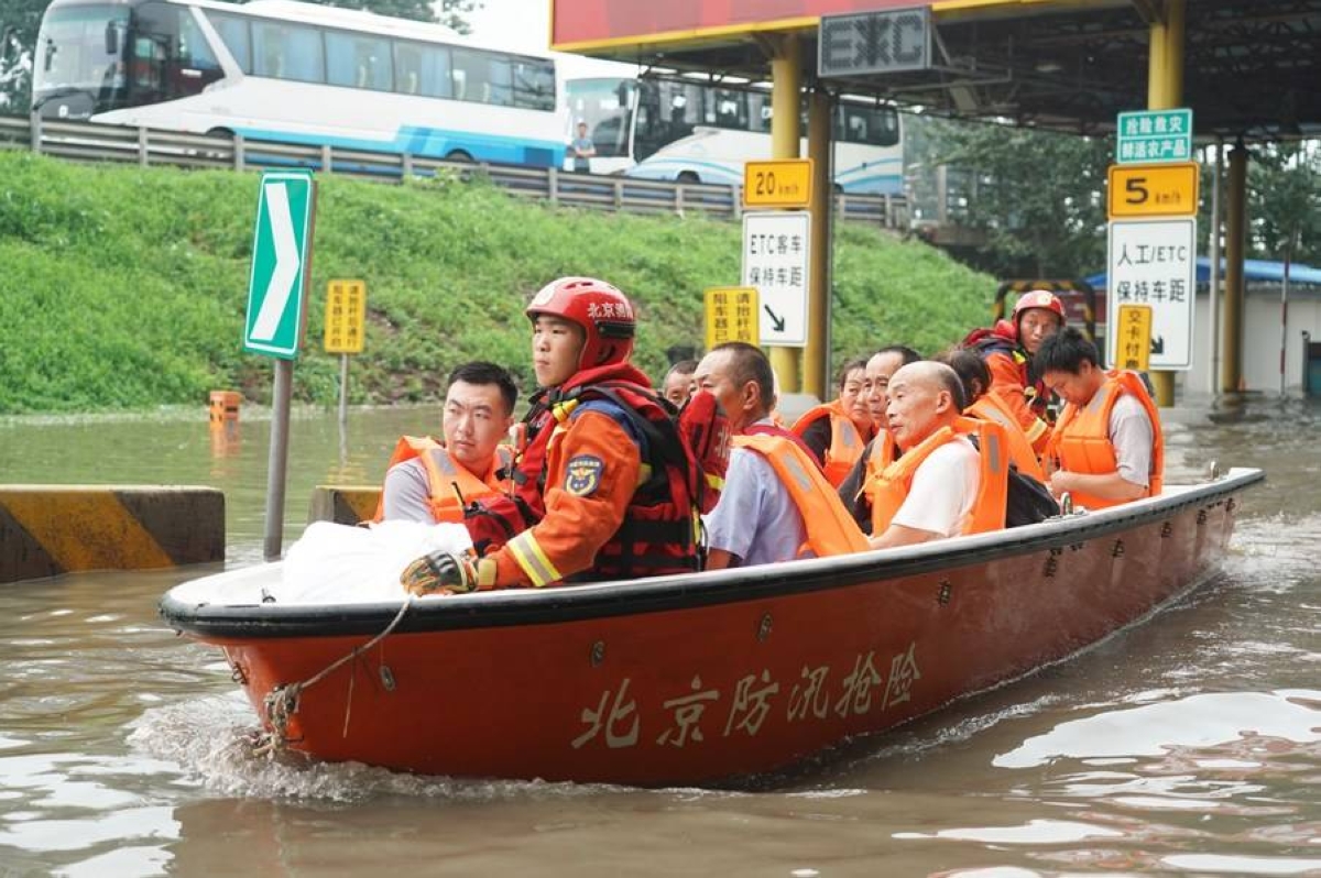 Evacuations stepped up in flood-hit China | The Manila Times - Vimarsana News