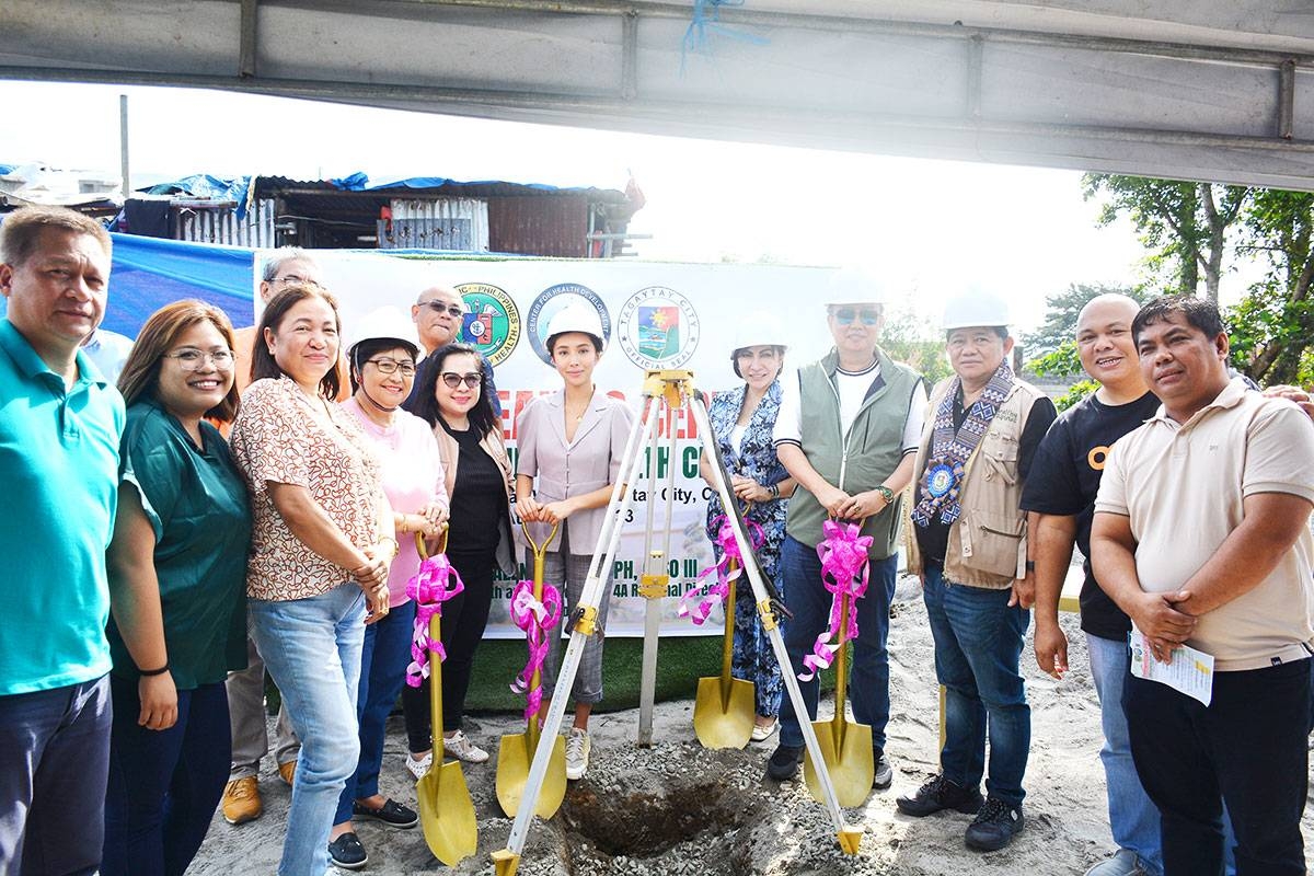 NUMBER 15 Dr. Ariel Valencia, Mayor Abraham ‘Bambol’ Tolentino, Cavite lawmaker Aniela Tolentino and Vice Mayor Agnes Tolentino lead the groundbreaking ceremony for another Super Health Center in Tagaytay City, Cavite, on Thursday, Aug. 10, 2023. PHOTO BY DENNIS ABRINA

