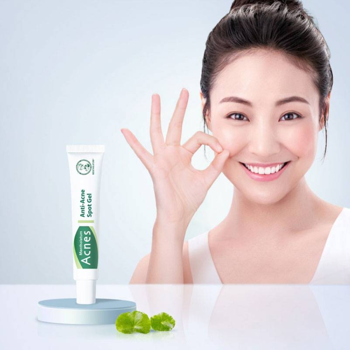 Acnes products harness the healing power of Centella asiatica, or Cica.
