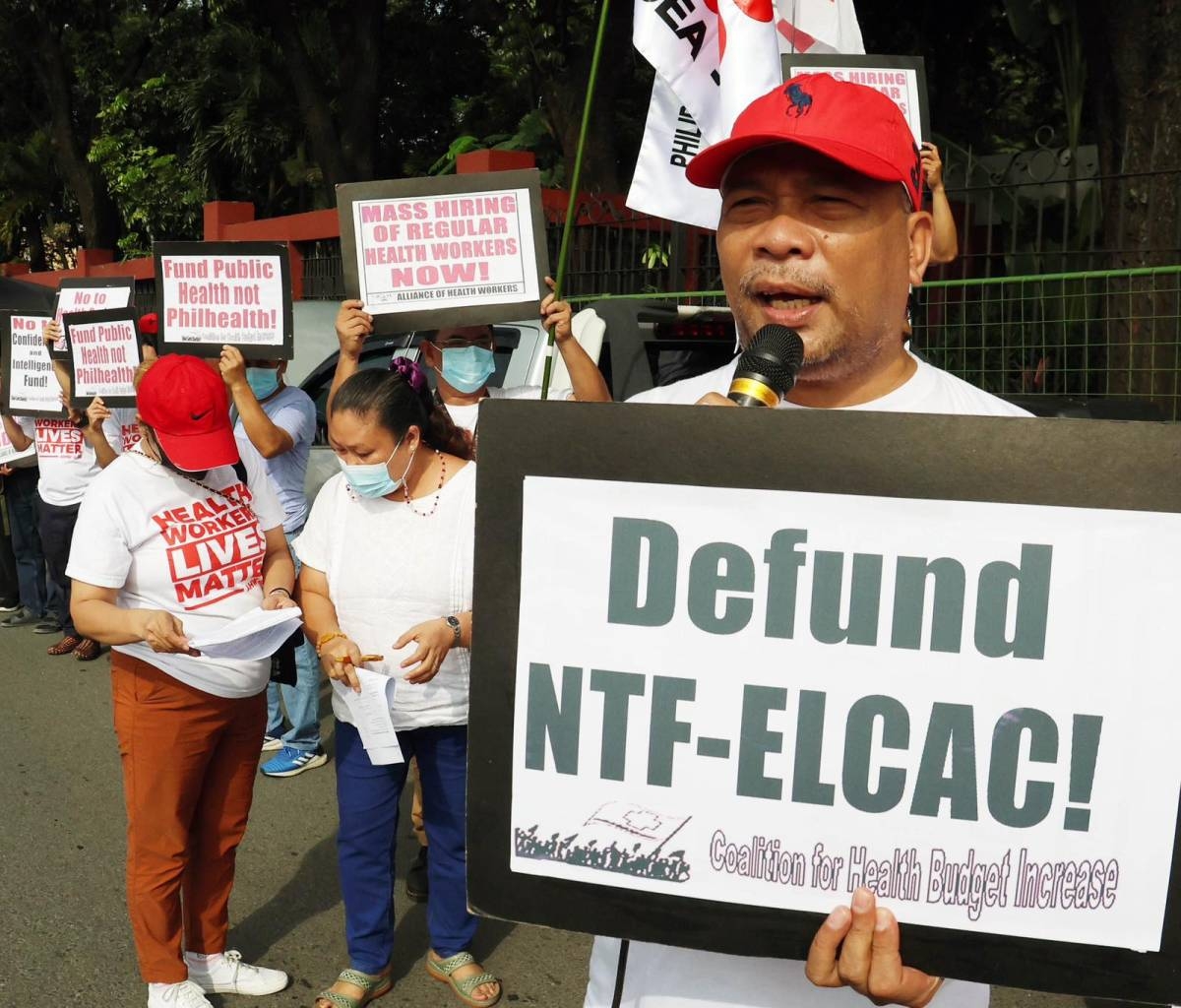 Health workers protest budget cut | The Manila Times