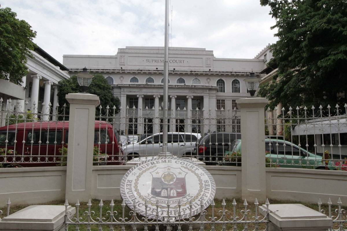 Supreme Court disbars foul-mouthed prosecutor - Vimarsana News