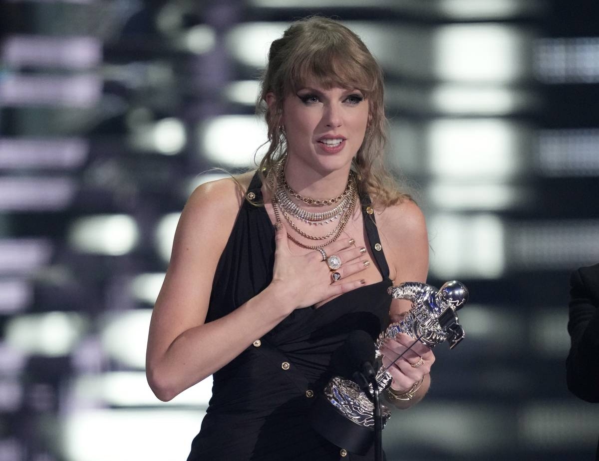 Taylor Swift and her 'Anti-Hero' top MTV VMAs - Vimarsana News