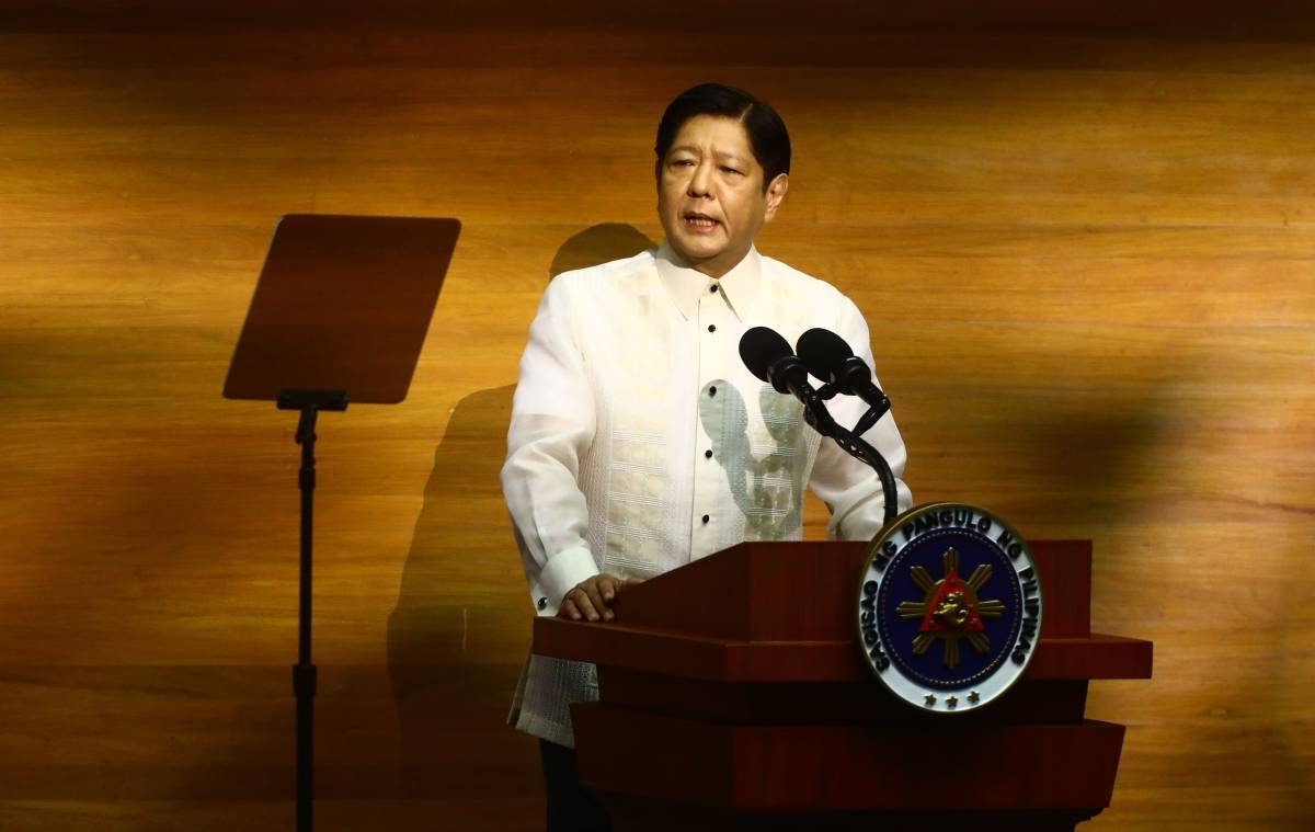 Marcos orders DA: Prioritize farm - to-market road projects - Vimarsana News