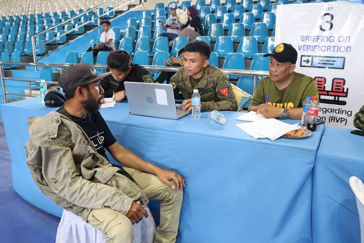 Former MNLF rebels undergo govt profiling | The Manila Times - Vimarsana News