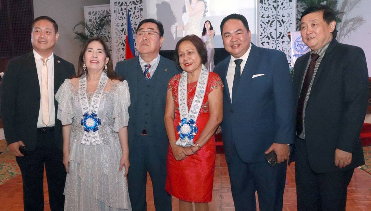 Peter Uy, Dr. Leonida Bayani-Ortiz, Lions vice governor Charles Park, Henry Monzones, and Lions past governor John Siy
