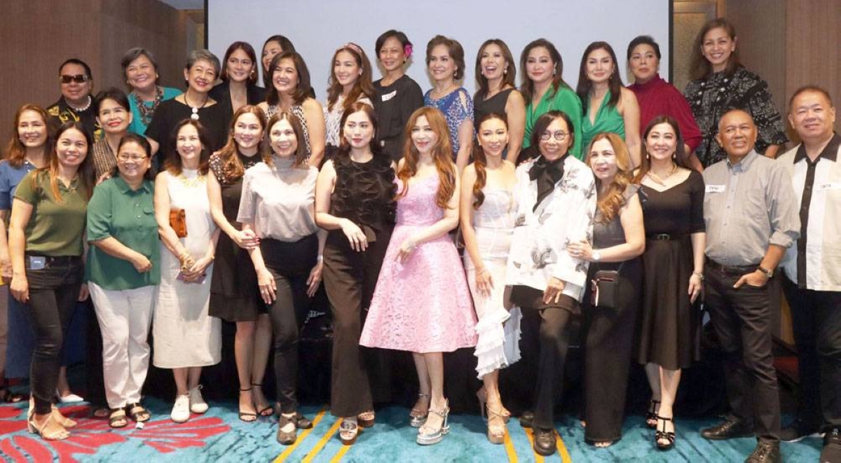Cast of Beyond Beauty headed by Renee Salud and their Models