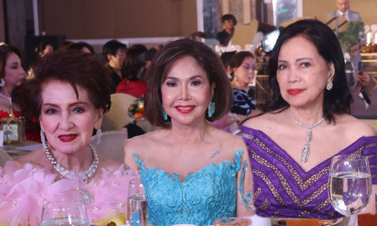 Nene Leonor, Fortune Ledesma and Nini Licaros