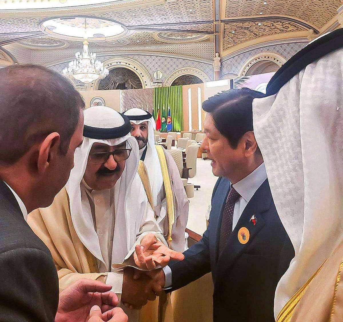THE PRINCE AND THE PRESIDENT The Crown Prince of Kuwait, Sheikh Mishal Al-Ahmad Al-Jaber Al-Sabah (center), meets President Ferdinand Marcos Jr. at the sidelines of the 1st Asean-Gulf Cooperation Council (GCC) Summit in Riyadh, Kingdom of Saudi Arabia (KSA), on Friday, Oct. 20, 2023, to discuss labor relations between the two countries. PHOTO BY PRESIDENTIAL COMMUNICATIONS OFFICE