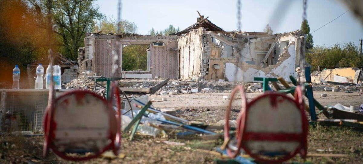 World News in Brief: ICC slams 'unacceptable threats', DR Congo displacement, UNEP 'Champions of the Earth' - Vimarsana News
