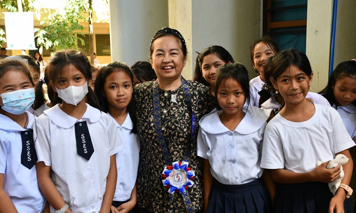 Ex-president Arroyo leads school-based HPV immunization drive in Pampanga, supports efforts to end cervical cancer - Vimarsana News