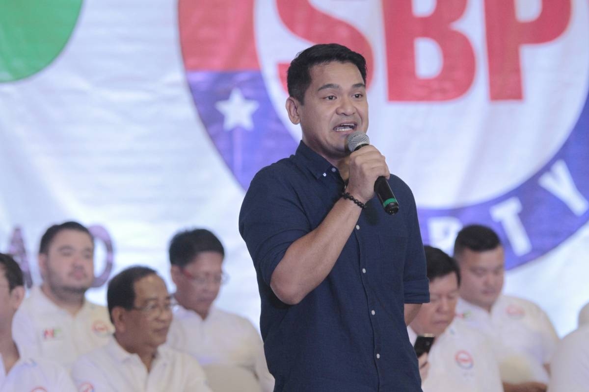 News anchor Jiggy Manicad moves into new home network - Vimarsana News