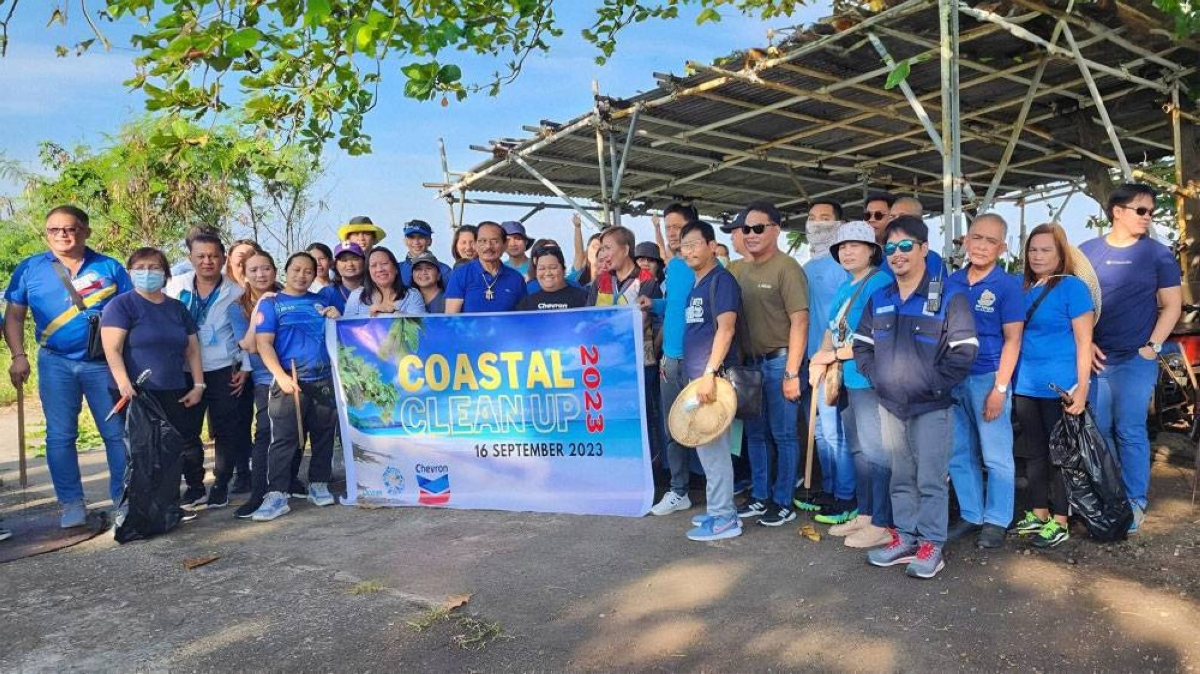 Chevron holds annual coastal cleanup in Batangas for sea turtles - Vimarsana News