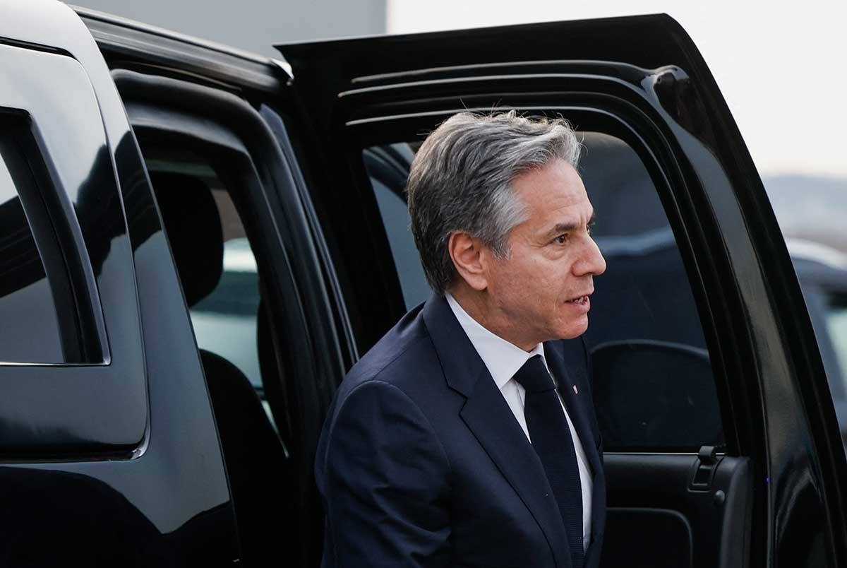 US Secretary of State Antony Blinken exits a vehicle as he prepares to depart for the Philippines from Osan Air Base in Pyeongtaek on March 18, 2024. EVELYN HOCKSTEIN / POOL / AFP