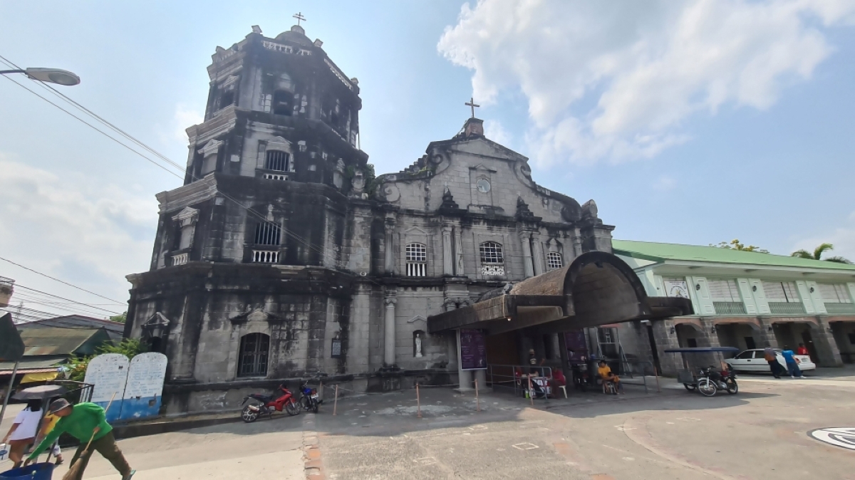 14 churches, 14 stations of the cross