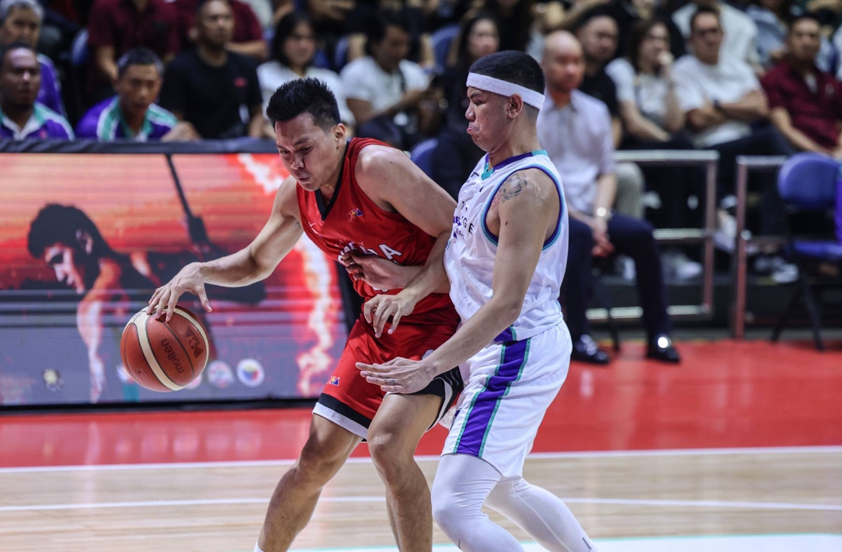 Ginebra’s ace playmaker Scottie Thompson (left) is still reeling from an injury and will miss the team’s coming games. There is no timeline for his return. PBA PHOTO