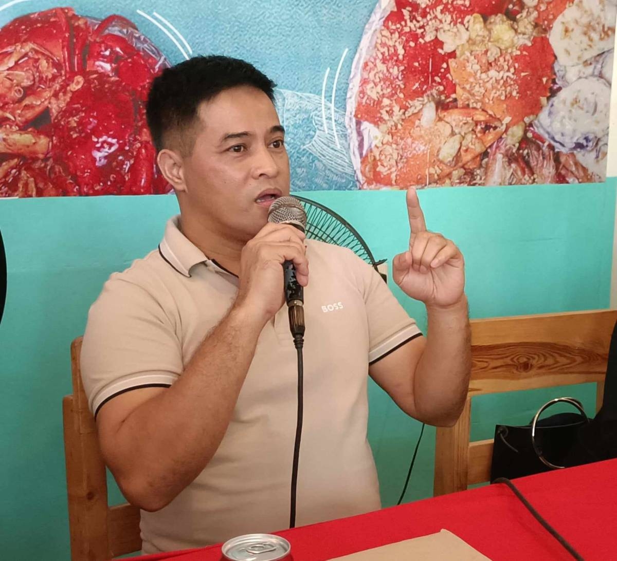 AMBUSH SURVIVOR Confessed jueteng bagman and whistleblower, former village chief Alwin Nimo of Anislag in Daraga, Albay, talks to media after surviving an ambush on Wednesday evening, March 27, 2024, while on his way back home after a dinner with friends in Legazpi. Photo by RHAYDZ B BARCIA