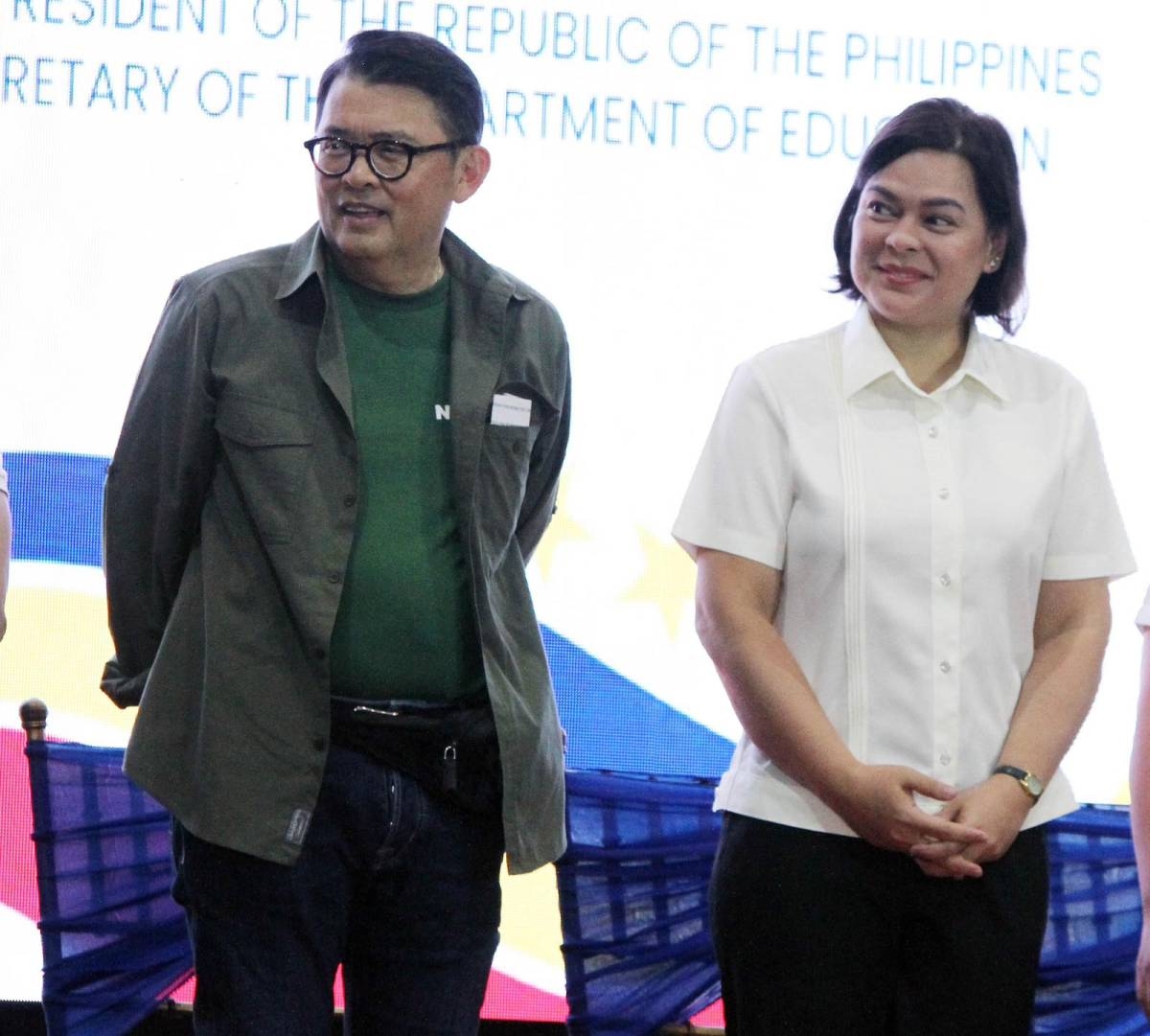 Vice President Sara Duterte-Carpio poses with Go Negosyo Founder Joey Concepcion during the Youthpreneur at the Rizal High School in Pasig City. Youthpreneur is a joint project of the Department of Education and Go Negosyo that aims to teach young Filipinos entrepreneurship. PHOTOS BY ISMAEL DE JUAN