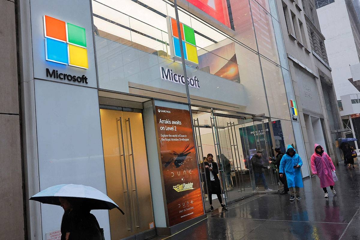Microsoft unveils $2.9-B investment in Japan