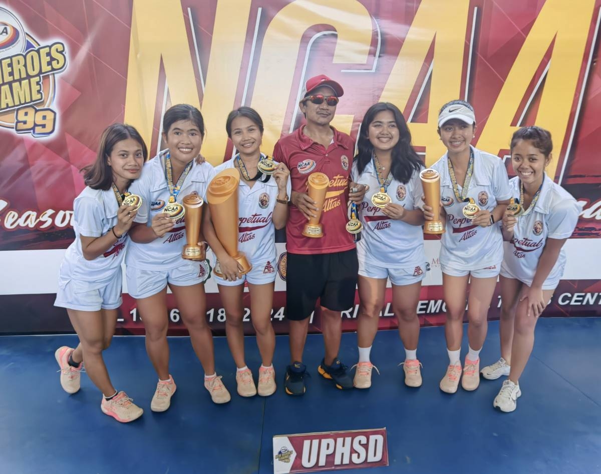 SOFT TENNIS CHAMPS The University of Perpetual Help Lady Altas were crowned as the NCAA Season 99 women’s soft tennis champions on Thursday, April 18, 2024, at the Rizal Memorial Tennis Court in Malate, Manila. PHOTO BY DENNIS ABRINA