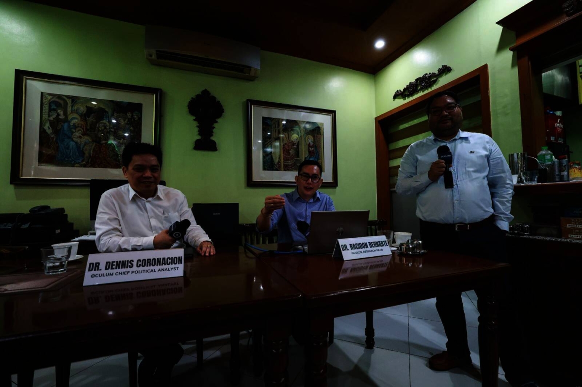 TOP PRESIDENTIAL PICK IN 2028 (From left) Dr. Dennis Coronacion, Oculum chief political analyst; Dr. Racidon Bernarte, Oculum research head; and Felipe Salvosa II, moderator, present the results of a presidential survey to the media on Friday, April 26, 2024. The first-quarter opinion poll by Oculum and Research Analytics showed Vice President Sara Duterte as the top choice for president in 2028. PHOTOS BY RIO DELUVIO