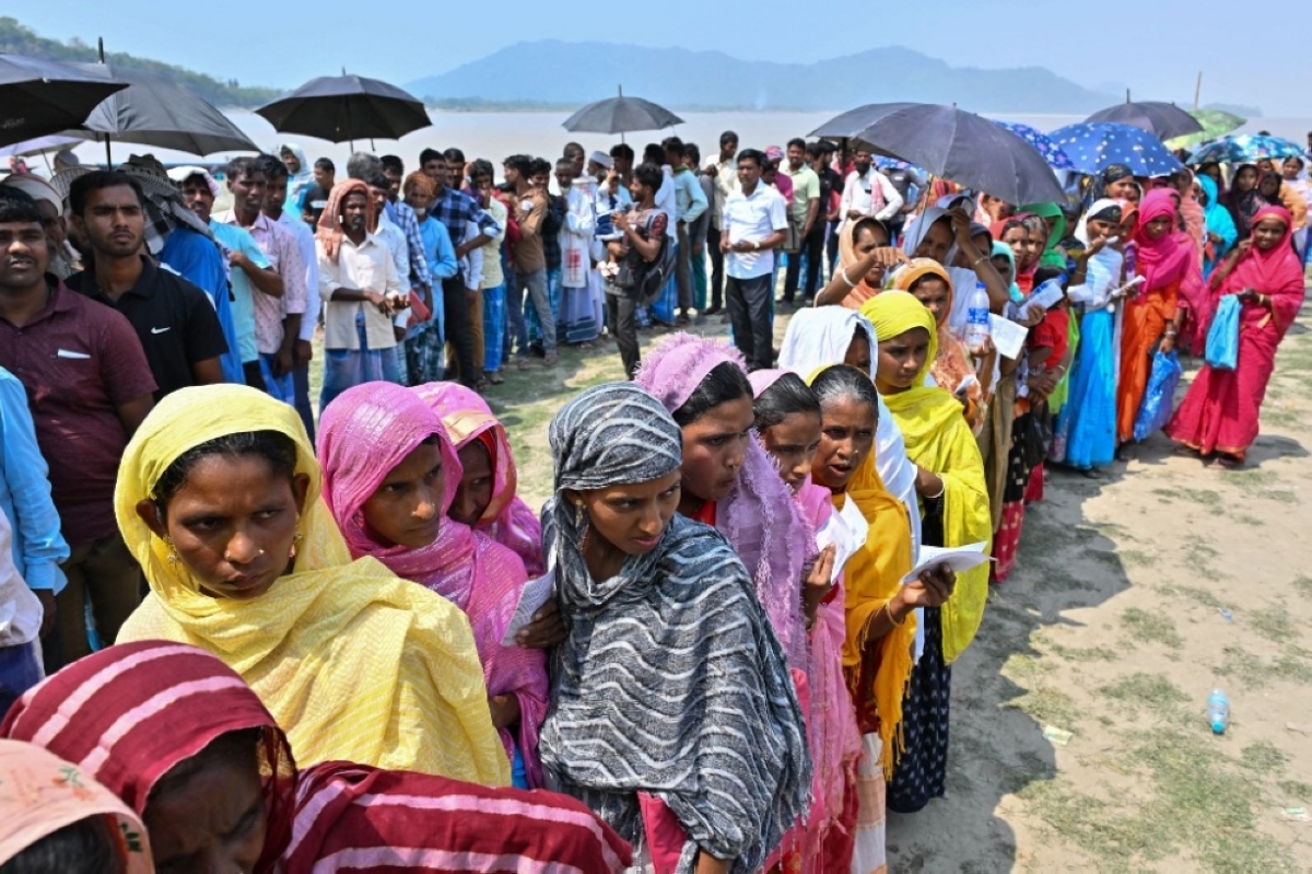 Indian election resumes as heat wave hits voters - Vimarsana News