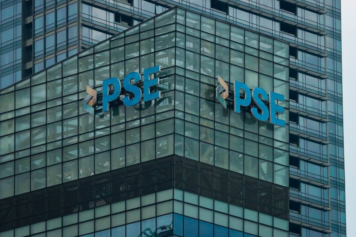 Stocks close weaker, peso improves | The Manila Times - Vimarsana News