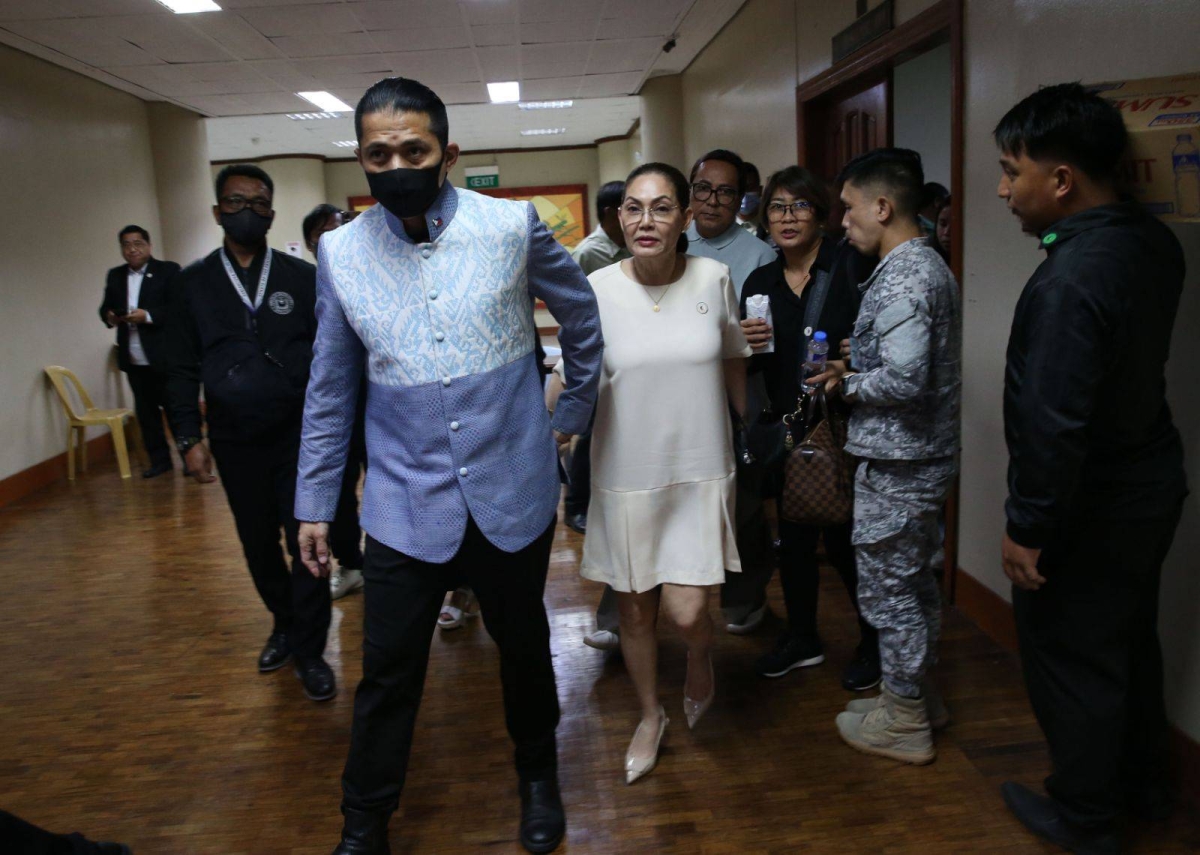 Actress Maricel Soriano, who was  implicated by Jonathan Morales in his investigation on illegal drugs in 2012, attends  public hearing on the alleged leaks at the Philippine Drug Enforcement Agency (PDEA), on Tuesday, May 7, 2024. PHOTOS BY RENE H. DILAN
