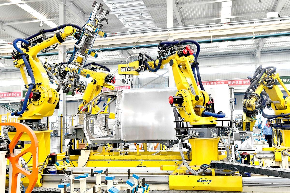 TIRELESS Robots work on an assembly line of a factory of a private enterprise in Zouping City, east China’s Shandong Province on Sept. 13, 2023. China’s private economy will get a boost from an intense policy boost from the government. XINHUA PHOTO