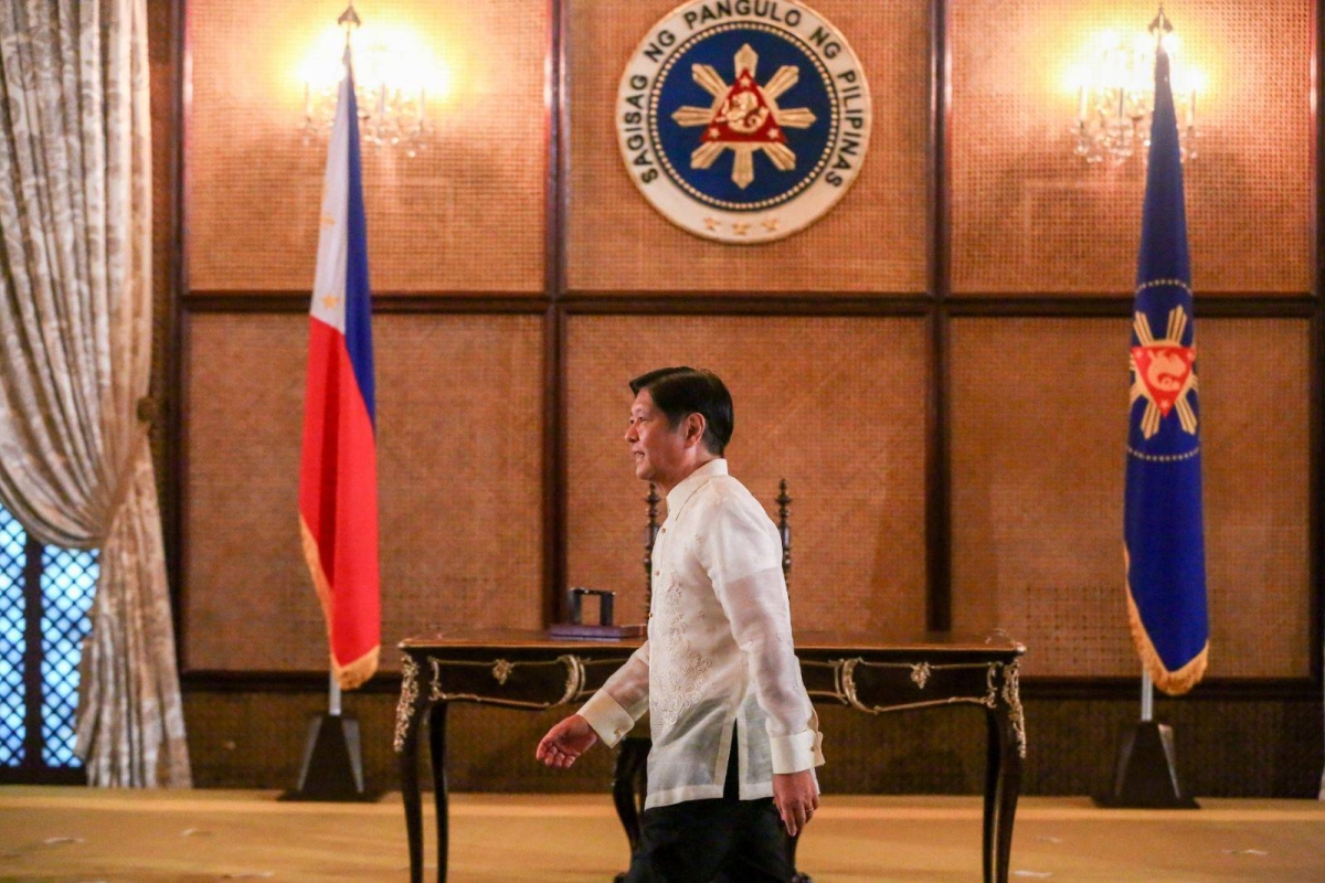 MARCOS SIGNS LAW FOR TEACHERS | The Manila Times