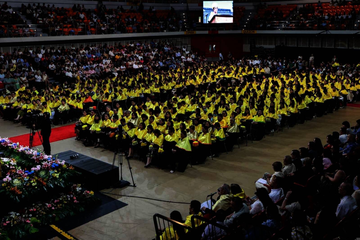 Ust Alumni Graduation Rites NEW DOCTORS | The Manila Times