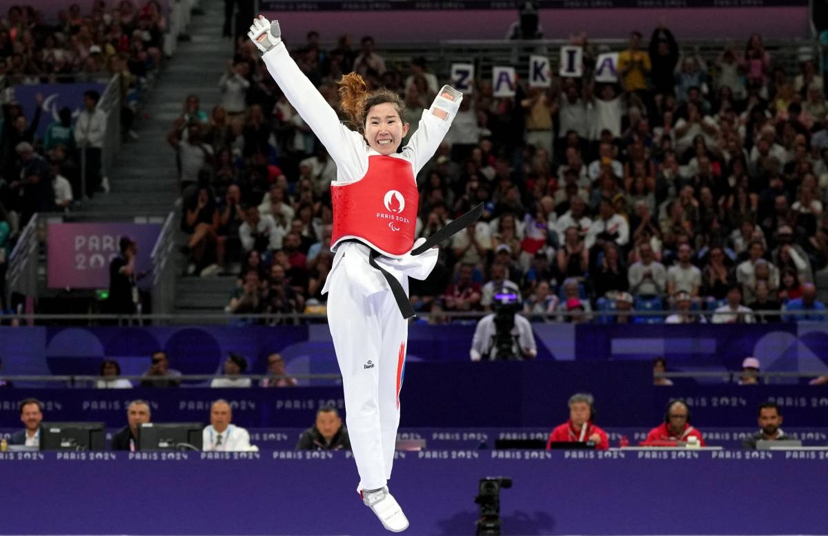 Afghan Taekwondo celebrates Refugee Paralympic Team's first-ever medal ...