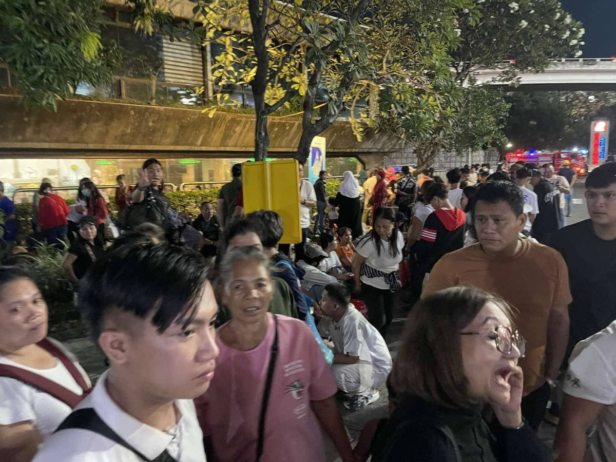 SHRINE PROTEST | The Manila Times